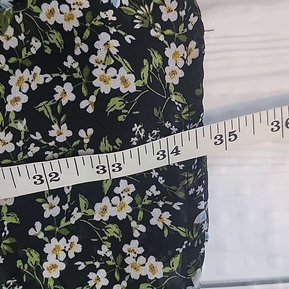 Live to be Spoiled Floral Long Sleeve Dress Mini Length Women's Size M - Picture 11 of 12